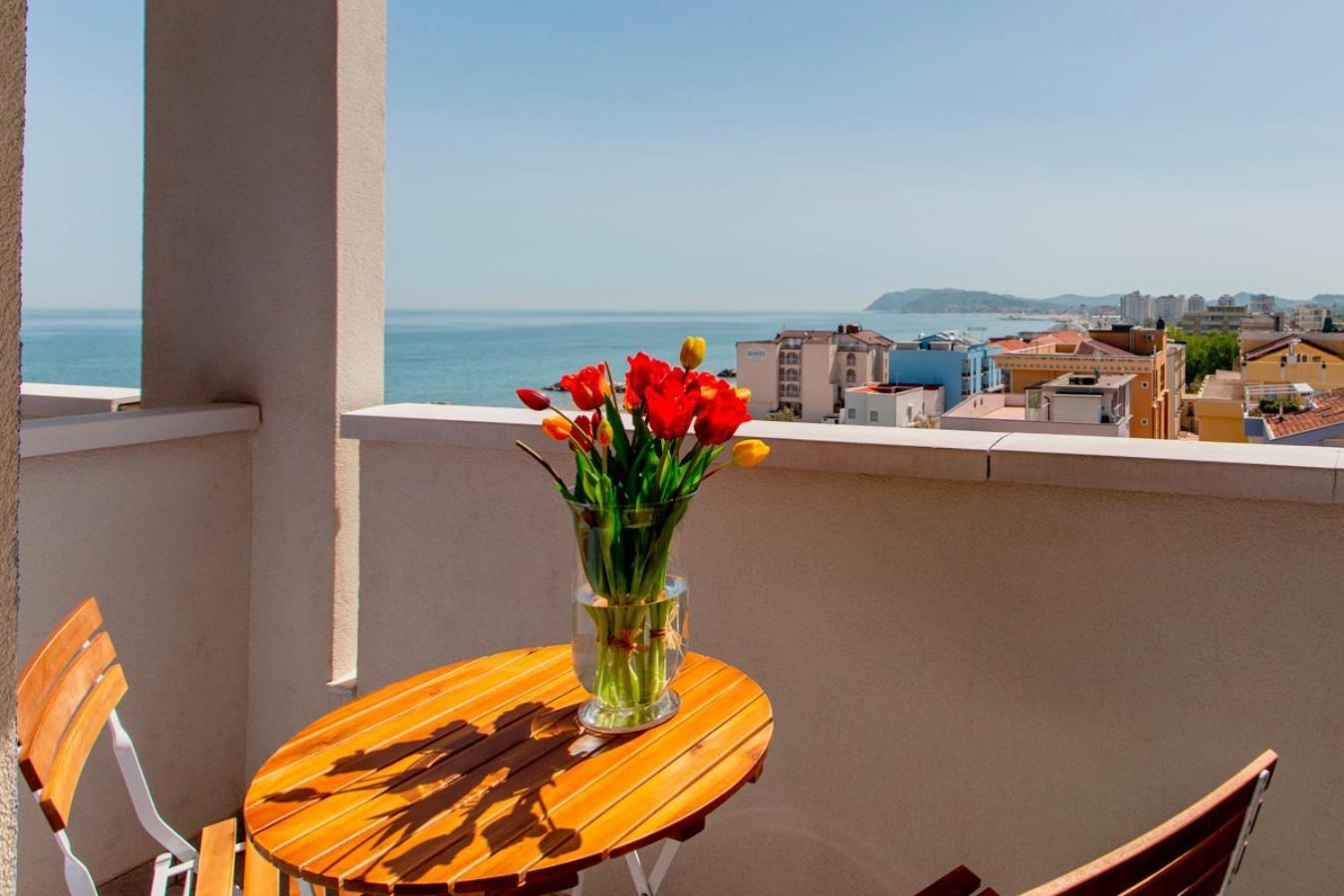 Hotel Alexandra - Beach Front - Healthy Xxl Breakfast & Brunch Until 12 30 - Parking Included Misano Adriatico Exterior photo
